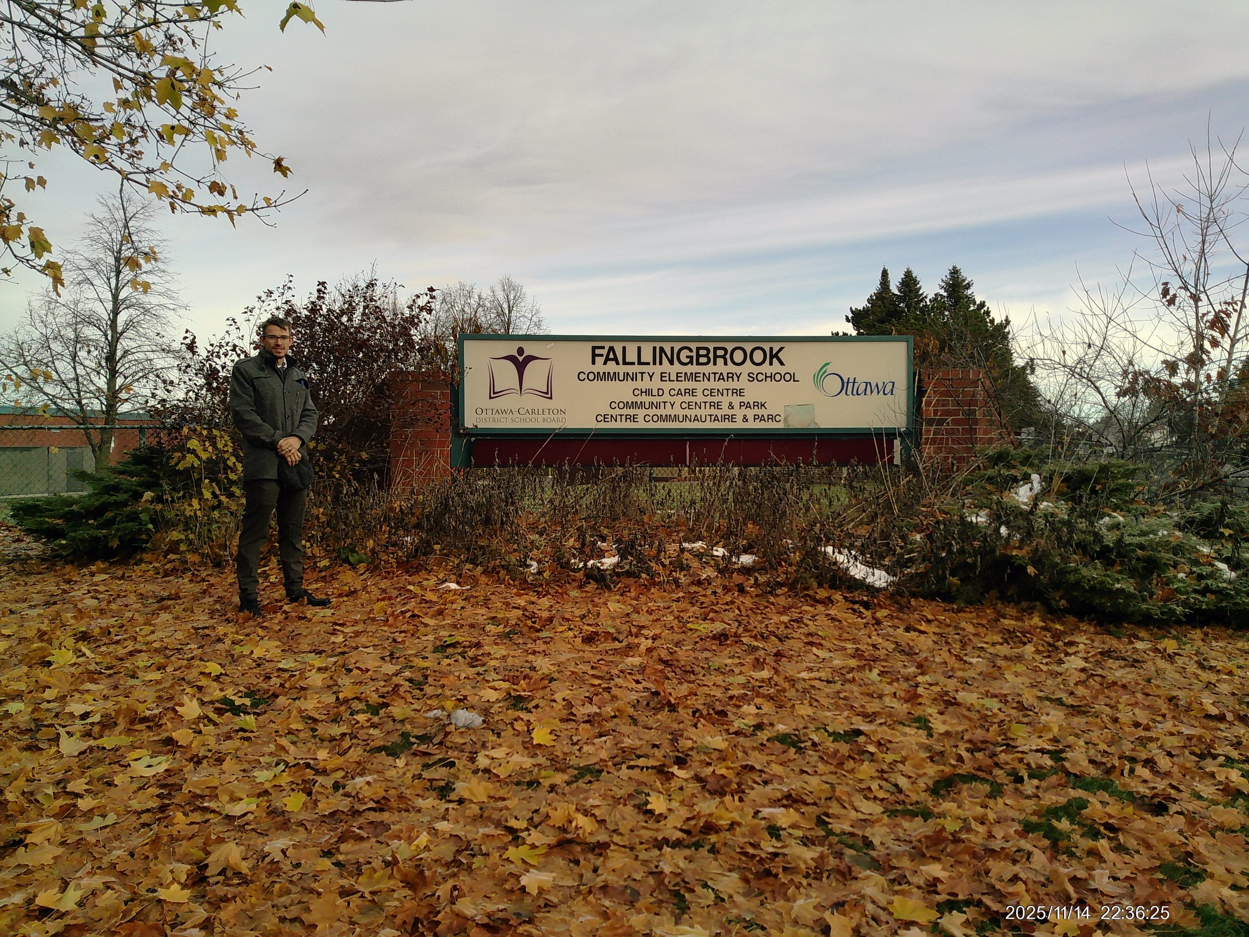 Fallingbrook Community Elementary School 